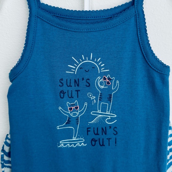 Carter’s Baby Girls 2 Piece Set Bodysuit & Ruffle Shorts Size 9 Months NWT - Picture 4 of 9